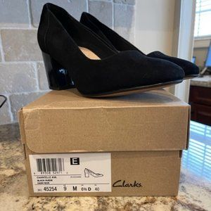 Clark's Chantelle Ava Black Suede Pumps - Size 9M